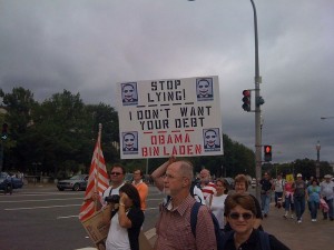 800px-Obama_signage_-_Taxpayer_March_on_Washington